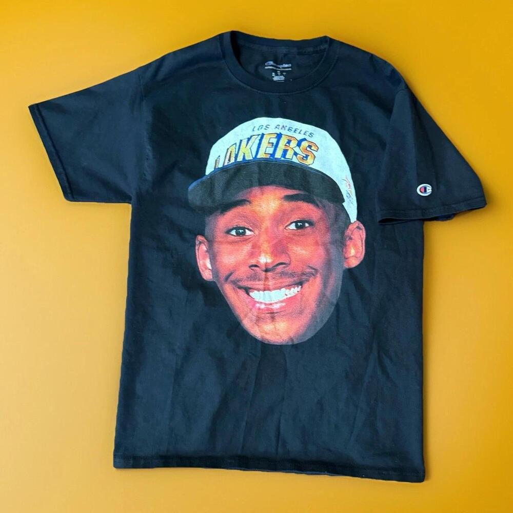 Vtg Champion Mens Size Medium Kobe Bryant Big Face Graphic Print T-Shirt